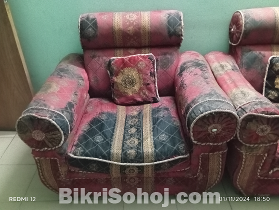 (পুরাতন সোফা সেট ) Old sofa set